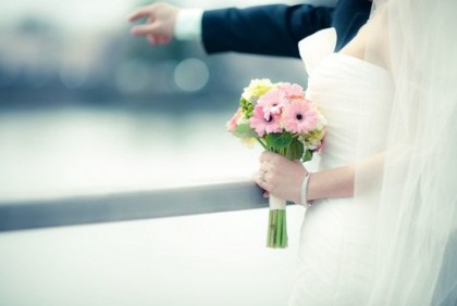 有诗意的话:注定会有某个人,让我们不得不爱