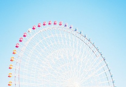 唯美的句子：为你擦干眼泪的人，才是最后和你相守的人