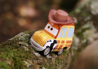 搞笑说说大全:当年我也是颗痴情种子,结果下场雨淹死了