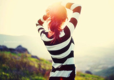 经典语句心情：成长中，痛并快乐的日子叫做青春